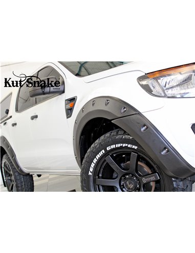 Obrobe blatnikov Ford Ranger PX1 40mm