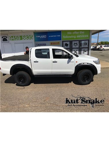 Obrobe blatnikov Toyota Hilux 2012-2015 50mm