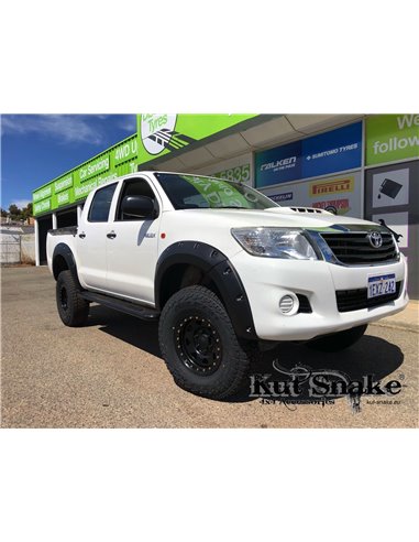 Obrobe blatnikov Toyota Hilux 2012-2015 50mm