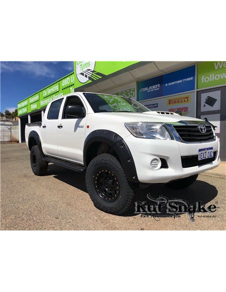 Obrobe blatnikov Toyota Hilux 2012-2015 50mm