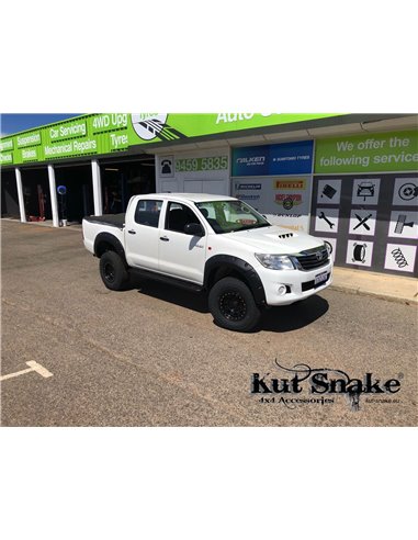 Obrobe blatnikov Toyota Hilux 2012-2015 50mm