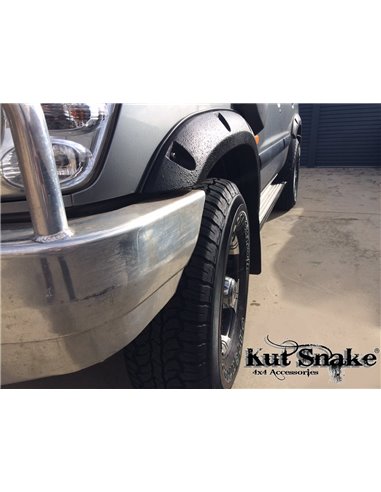 Obrobe blatnikov Nissan Patrol Y61 LWB GR 50mm