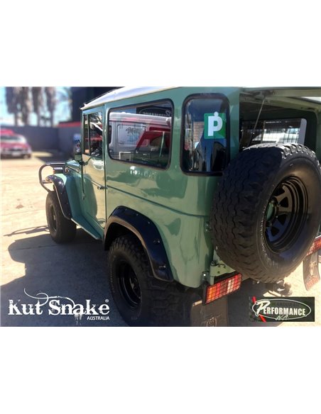 Obrobe blatnikov Toyota Land Cruiser 40