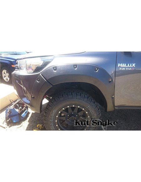 Obrobe blatnikov Toyota Hilux (Revo) 2015-2019 75mm