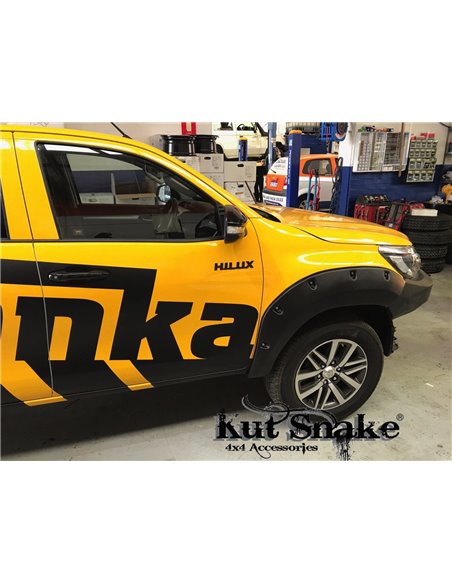 Obrobe blatnikov Toyota Hilux (Rocco) 2019+ 75mm